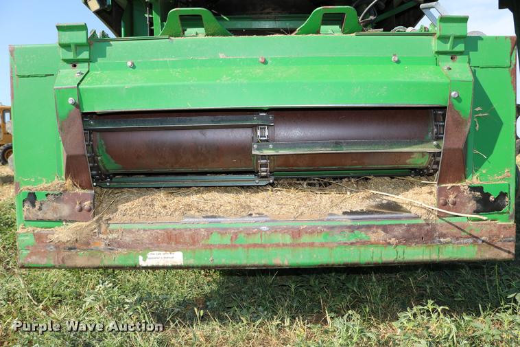 image for item DB9287 2000 John Deere 9650 STS combine