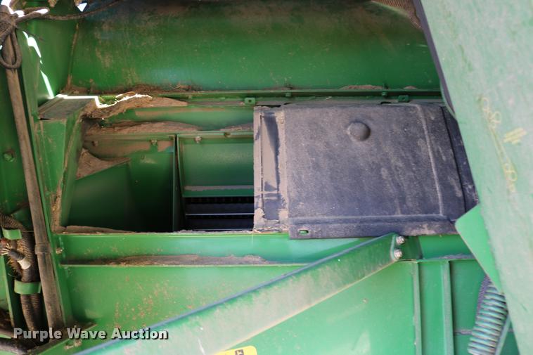 image for item DB9287 2000 John Deere 9650 STS combine