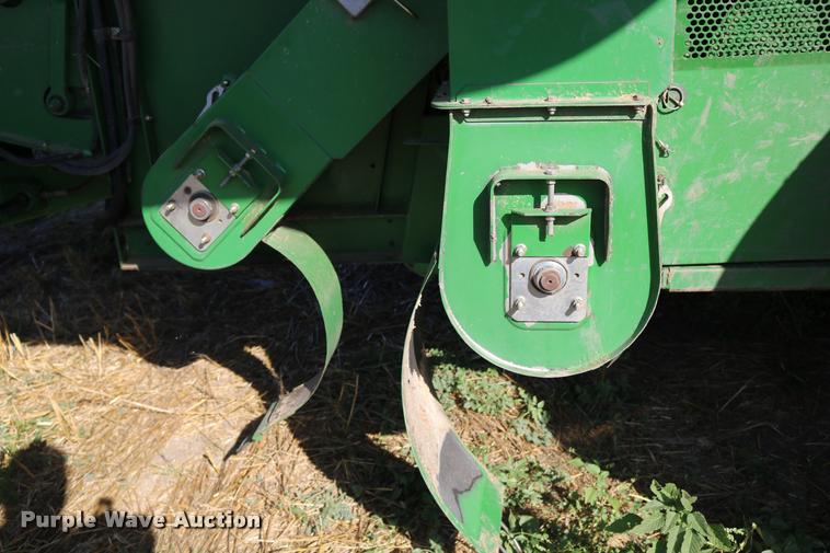 image for item DB9287 2000 John Deere 9650 STS combine