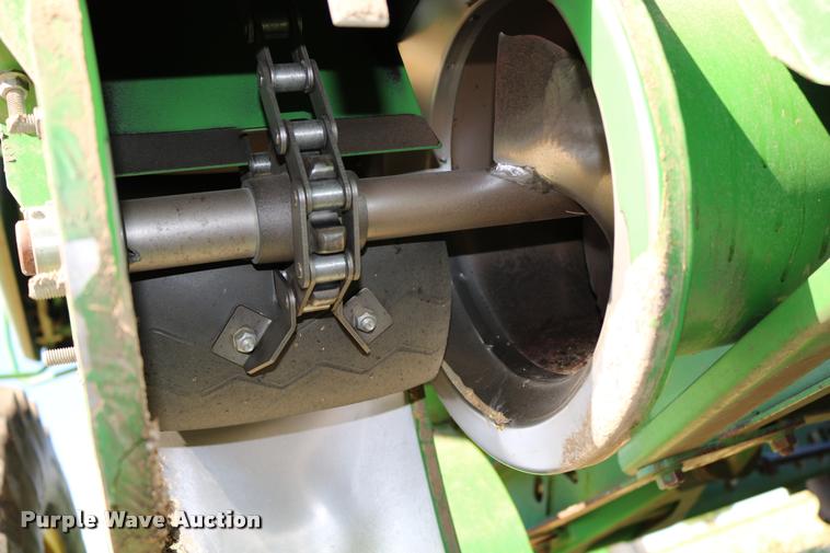 image for item DB9287 2000 John Deere 9650 STS combine