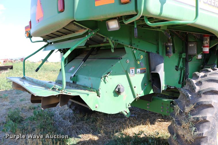 image for item DB9287 2000 John Deere 9650 STS combine