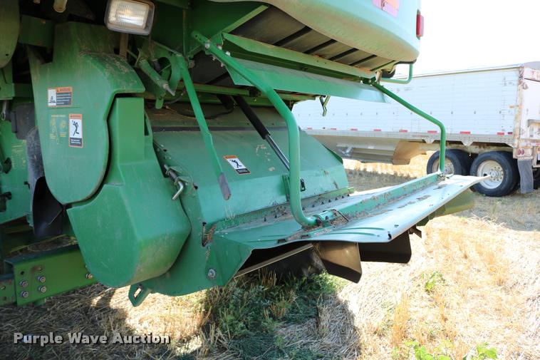 image for item DB9287 2000 John Deere 9650 STS combine