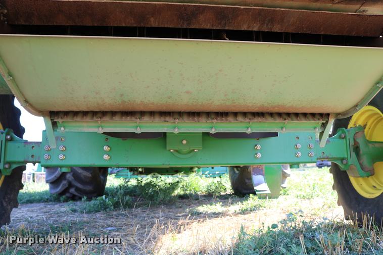 image for item DB9287 2000 John Deere 9650 STS combine