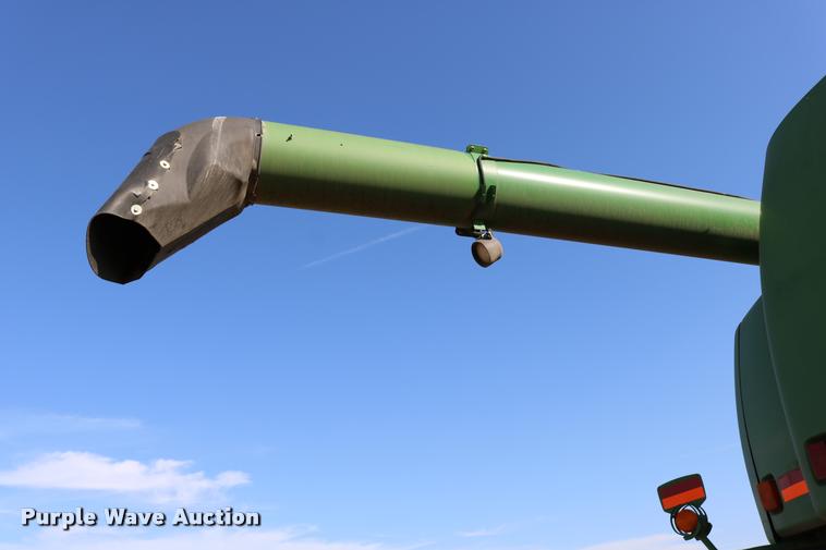 image for item DB9287 2000 John Deere 9650 STS combine