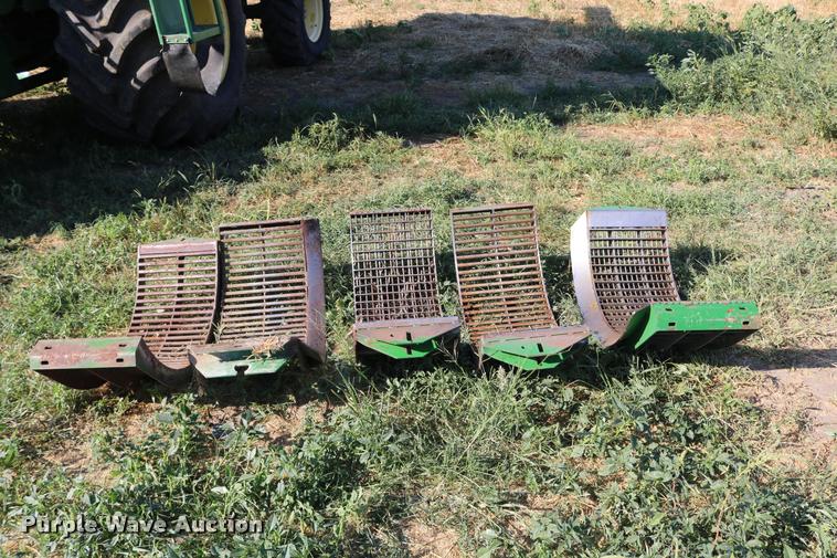 image for item DB9287 2000 John Deere 9650 STS combine