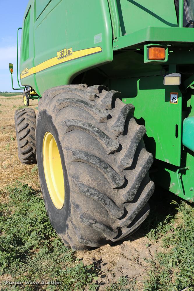 image for item DB9287 2000 John Deere 9650 STS combine