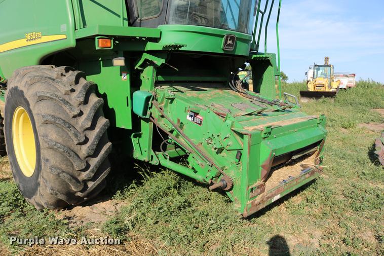 image for item DB9287 2000 John Deere 9650 STS combine