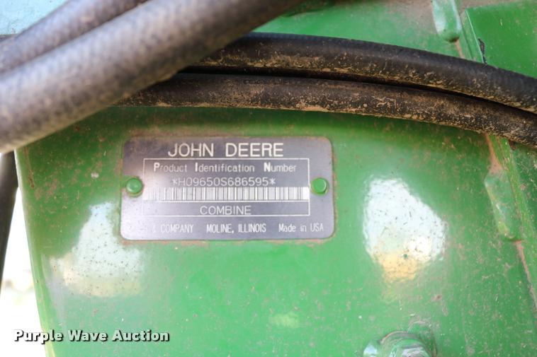 image for item DB9287 2000 John Deere 9650 STS combine