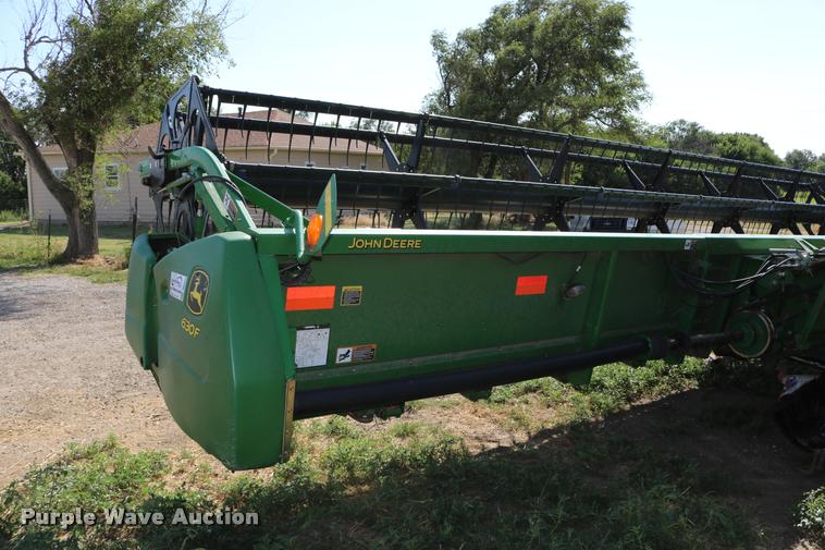 image for item DB9288 2008 John Deere 630F flex head