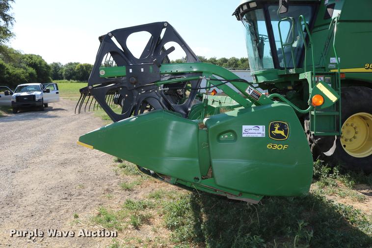 image for item DB9288 2008 John Deere 630F flex head