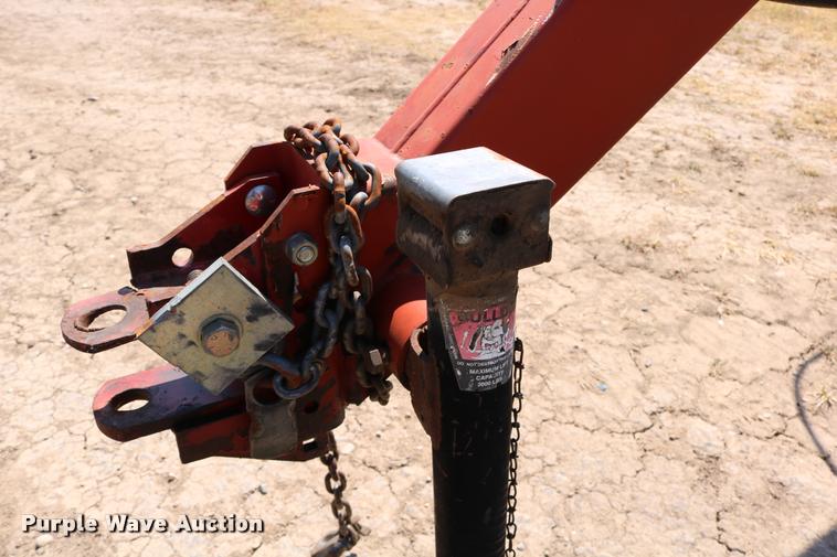 image for item DB9324 2004 New Holland 216 hay rake