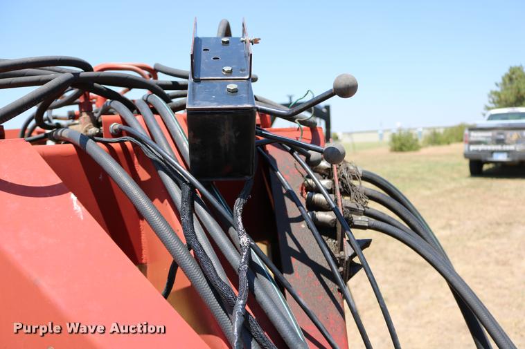 image for item DB9324 2004 New Holland 216 hay rake