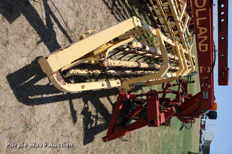 image for item DB9324 2004 New Holland 216 hay rake
