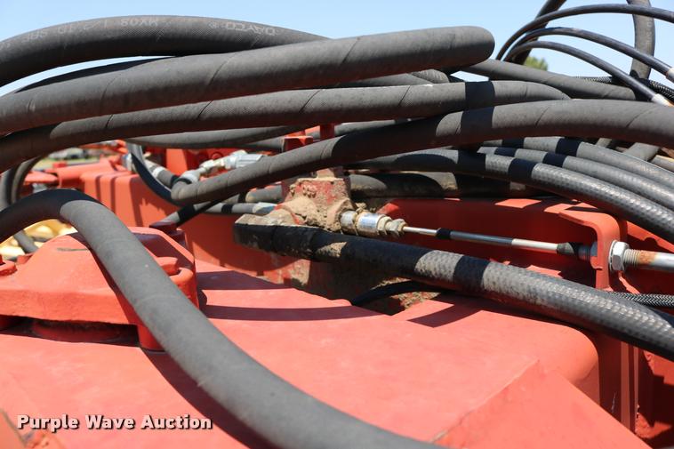 image for item DB9324 2004 New Holland 216 hay rake