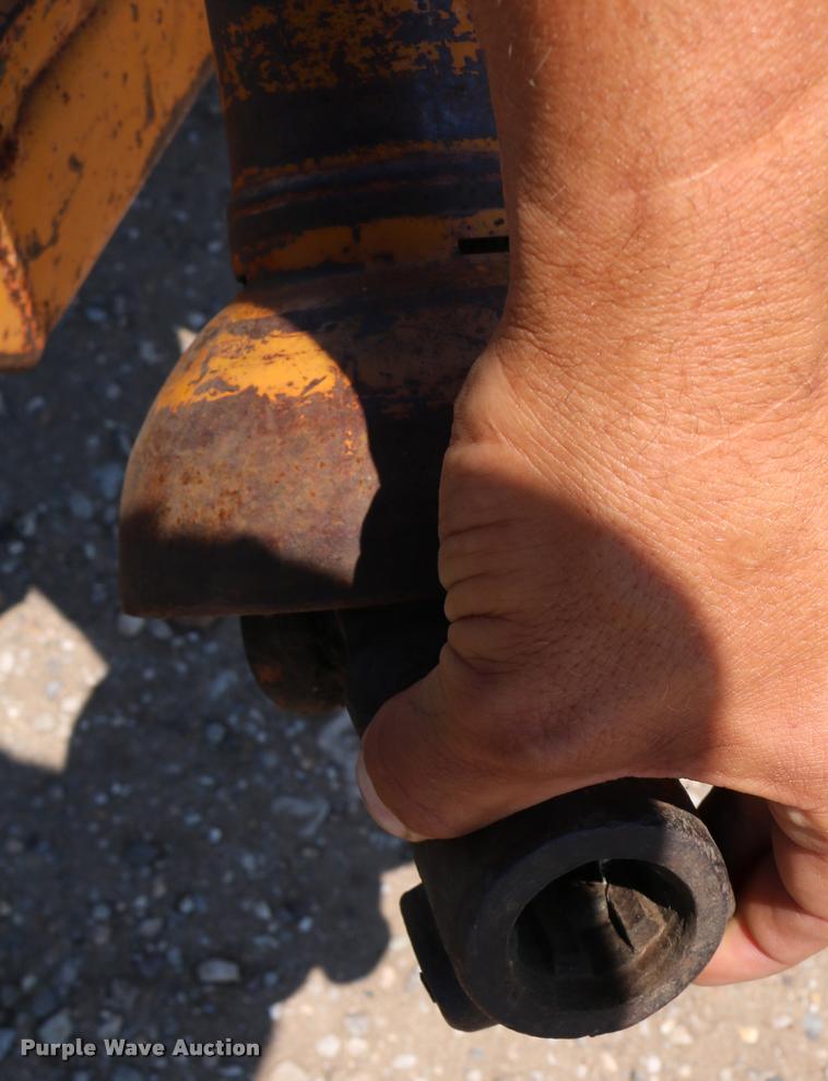 image for item DB9326 Woods 120 rotary mower