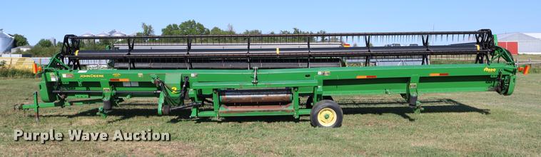 image for item DB9348 2006 John Deere 936D draper head