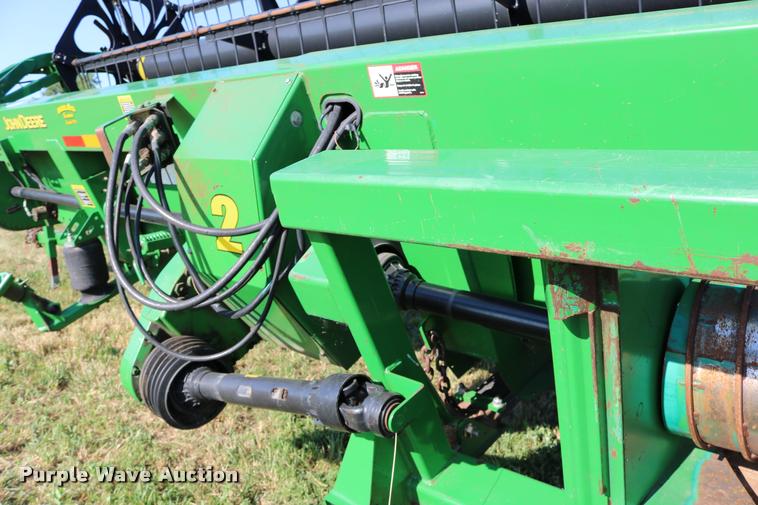 image for item DB9348 2006 John Deere 936D draper head