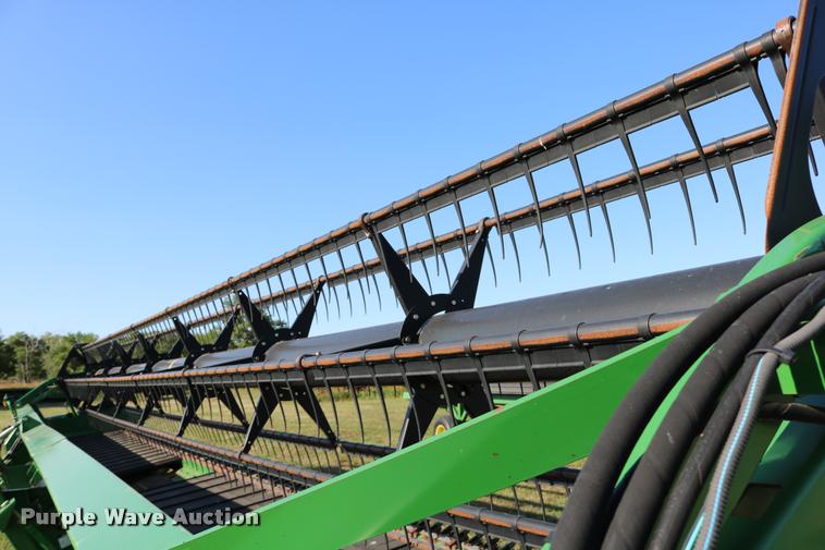 image for item DB9348 2006 John Deere 936D draper head