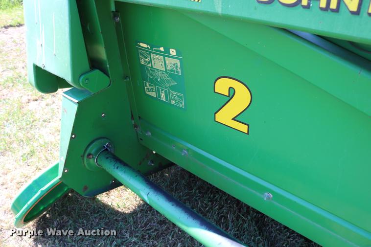 image for item DB9351 2003 John Deere 1293 corn head
