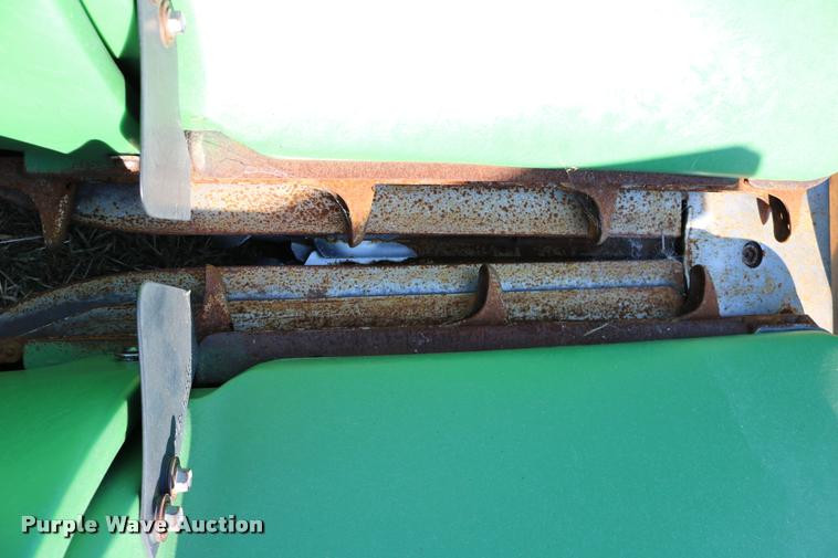 image for item DB9351 2003 John Deere 1293 corn head