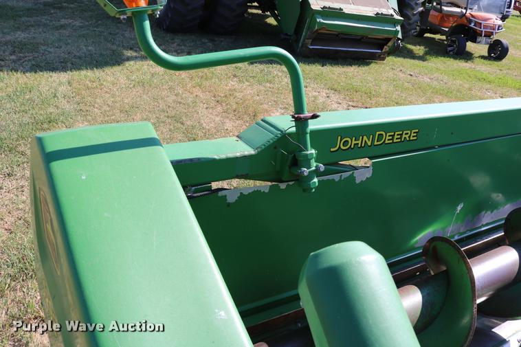 image for item DB9351 2003 John Deere 1293 corn head
