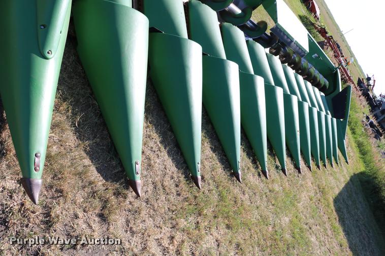 image for item DB9351 2003 John Deere 1293 corn head