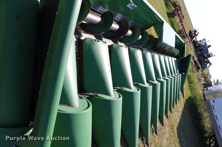 image for item DB9351 2003 John Deere 1293 corn head