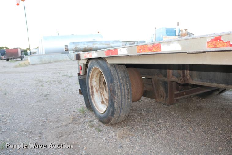 image for item DB9358 1999 Talbert TSDW-80K-T1-C drop deck equipment trailer