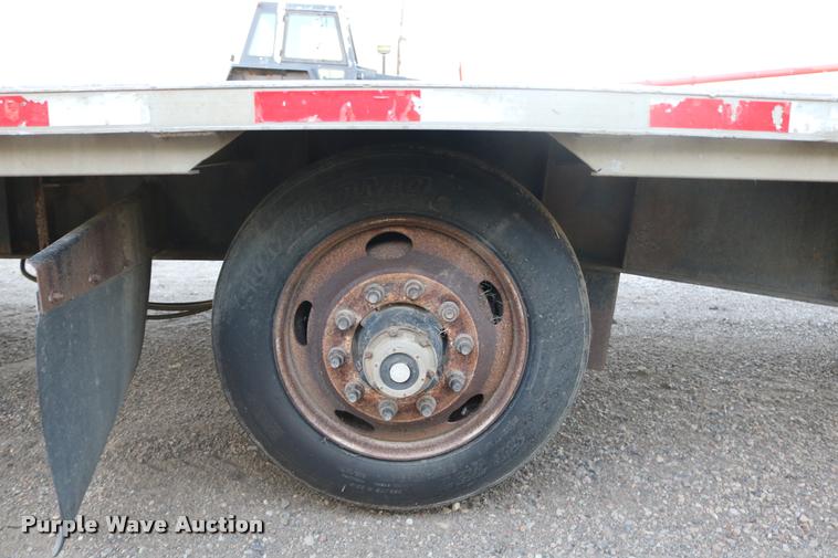 image for item DB9358 1999 Talbert TSDW-80K-T1-C drop deck equipment trailer