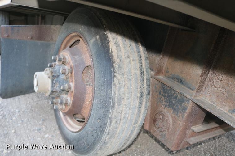 image for item DB9358 1999 Talbert TSDW-80K-T1-C drop deck equipment trailer