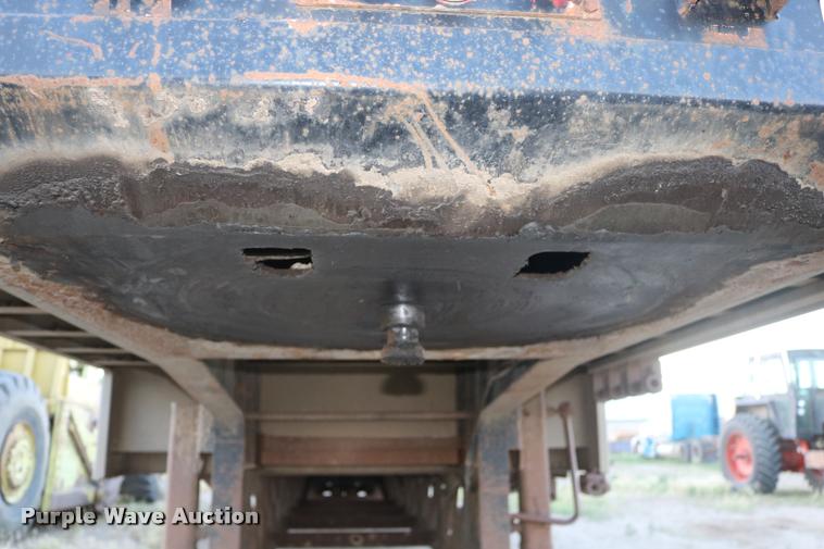image for item DB9358 1999 Talbert TSDW-80K-T1-C drop deck equipment trailer