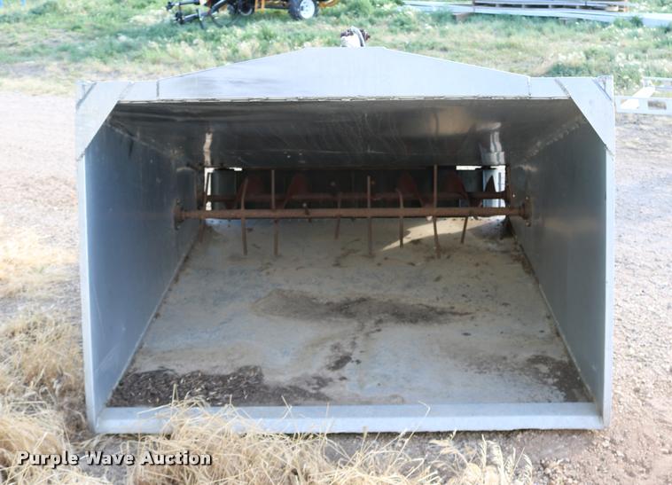 image for item DB9364 Shop built free stall bedding thrower