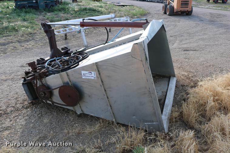 image for item DB9364 Shop built free stall bedding thrower