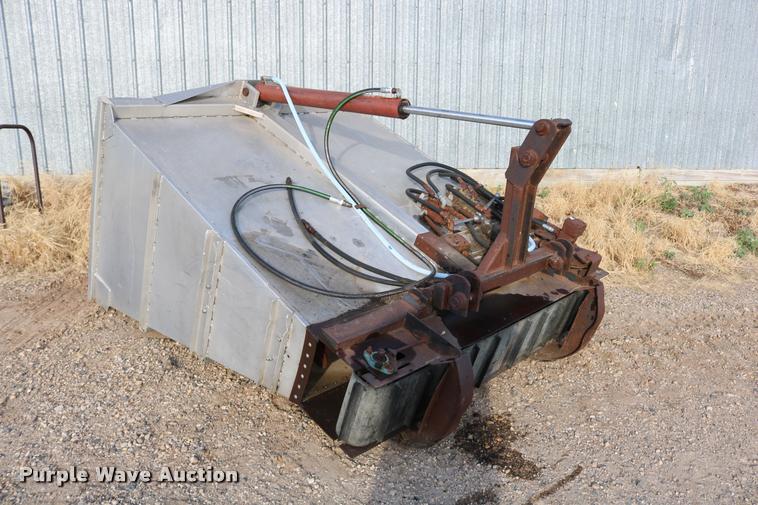 image for item DB9364 Shop built free stall bedding thrower