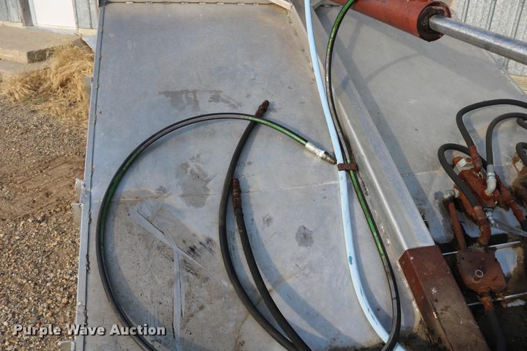 image for item DB9364 Shop built free stall bedding thrower