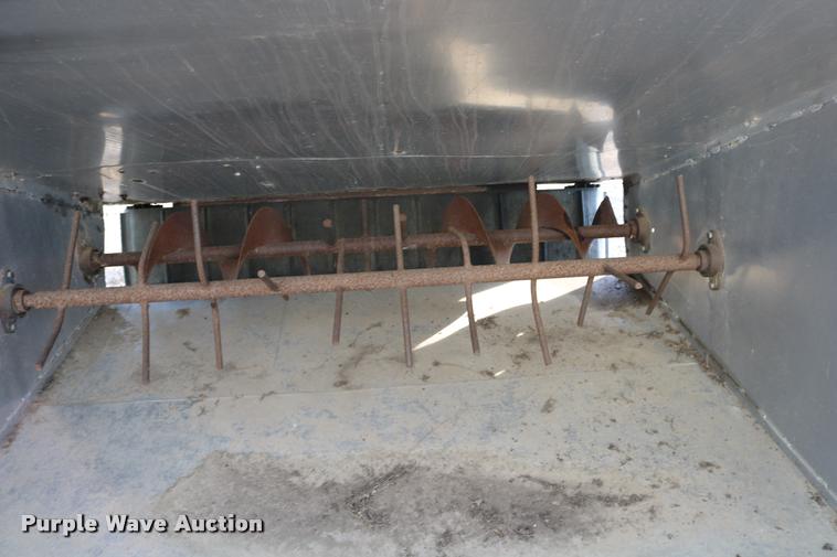 image for item DB9364 Shop built free stall bedding thrower