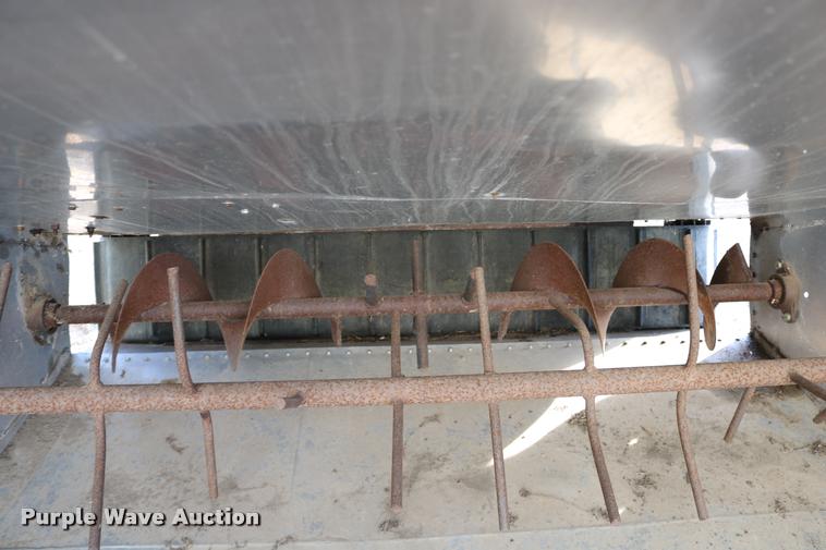 image for item DB9364 Shop built free stall bedding thrower