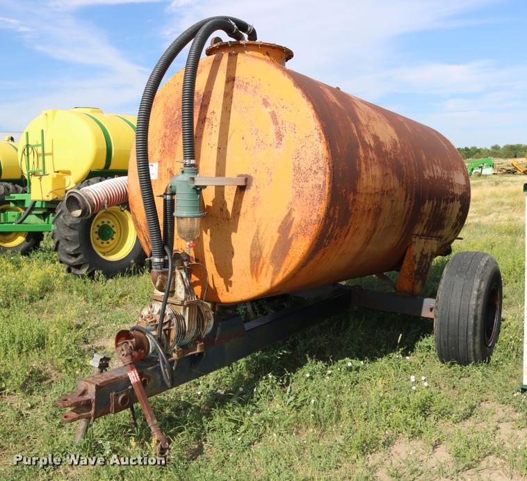 Butter Built honey wagon in Miller, SD Item DB9370 sold Purple Wave