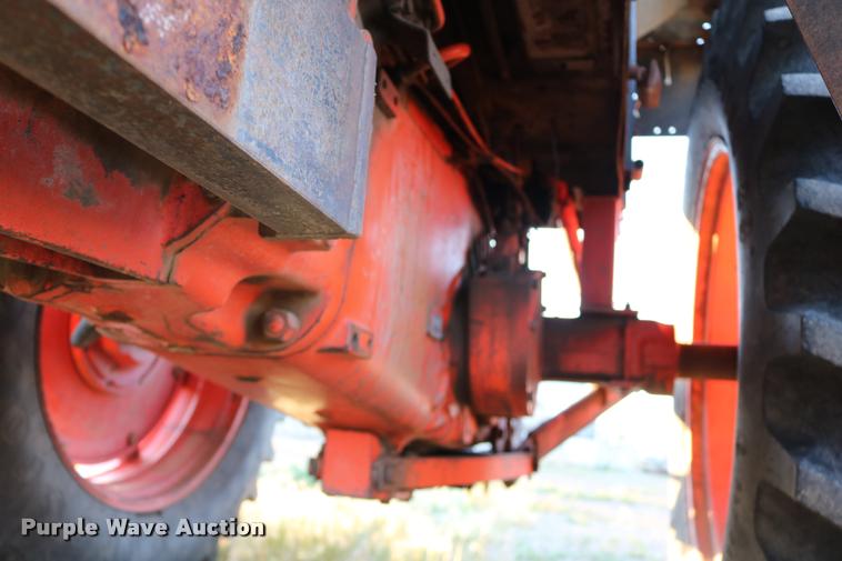 image for item DB9371 1972 Case 1070 Demonstrator tractor