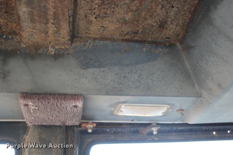 image for item DB9371 1972 Case 1070 Demonstrator tractor