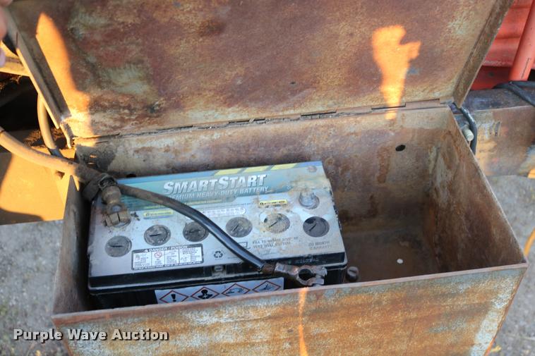 image for item DB9371 1972 Case 1070 Demonstrator tractor