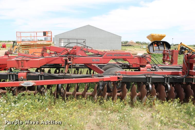 image for item DB9374 Case IH off-set disk