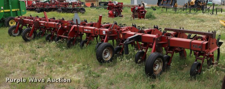 image for item DB9378 Case IH row crop cultivator