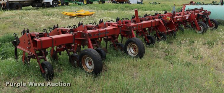 image for item DB9378 Case IH row crop cultivator