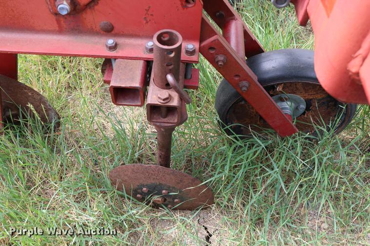 image for item DB9378 Case IH row crop cultivator
