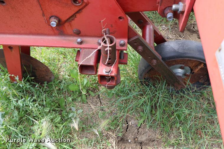 image for item DB9378 Case IH row crop cultivator