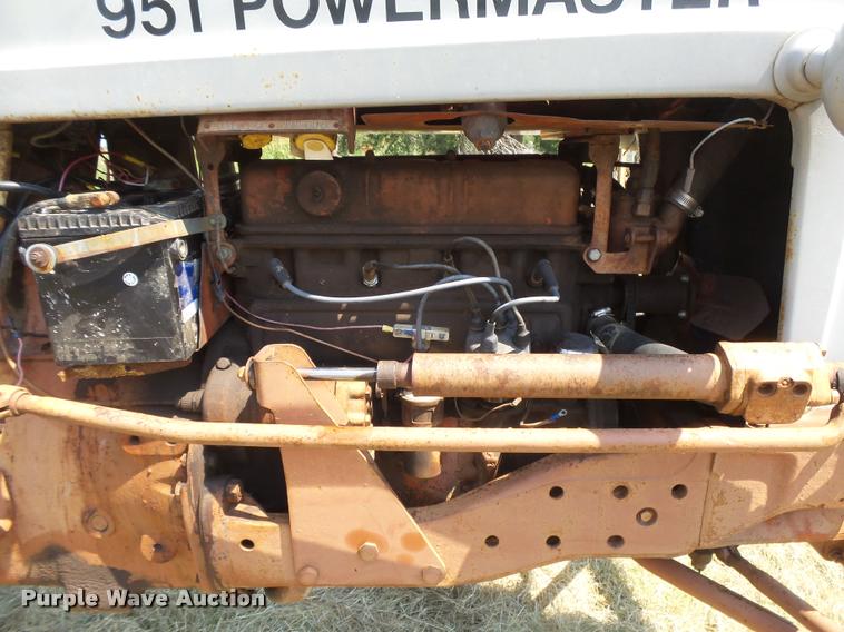 image for item DC3974 Ford 951 Powermaster tractor