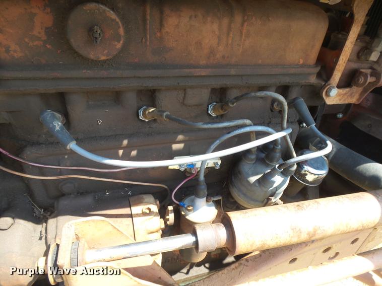 image for item DC3974 Ford 951 Powermaster tractor