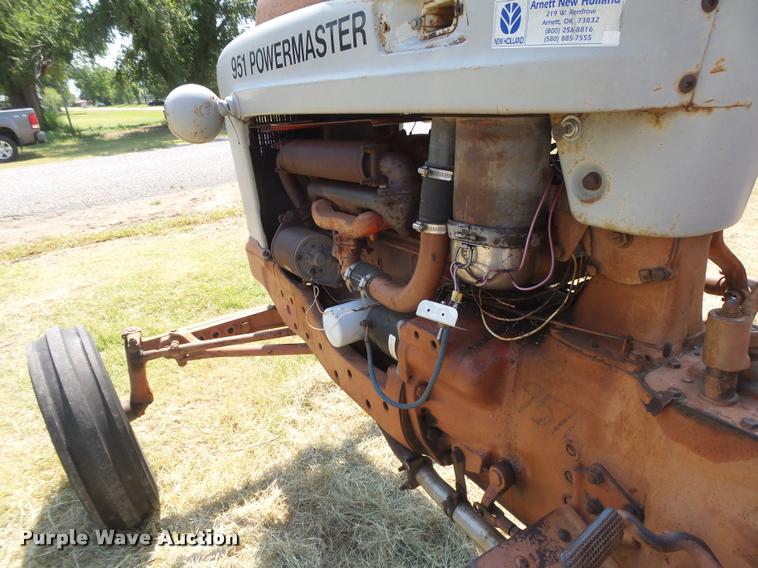 image for item DC3974 Ford 951 Powermaster tractor