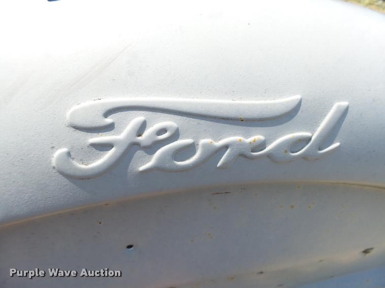 image for item DC3974 Ford 951 Powermaster tractor